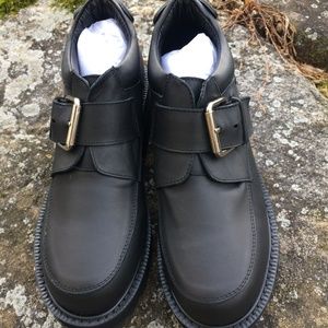 New in Box!  Unif Women's Cass Shoes Size 7